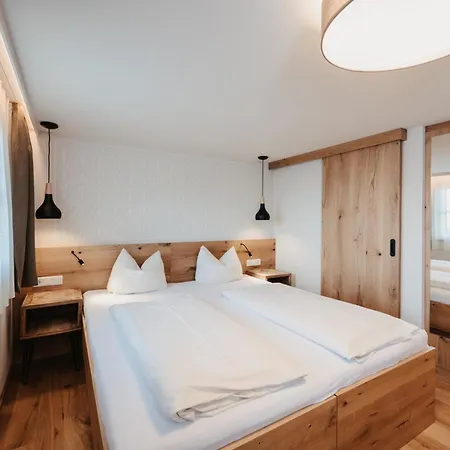ホテル Alpengasthof-hotel Kopphuette