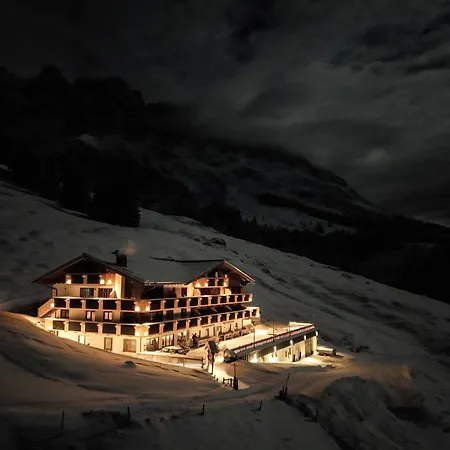 Hotel Alpengasthof-hotel Kopphuette Muhlbach Am Hochkonig